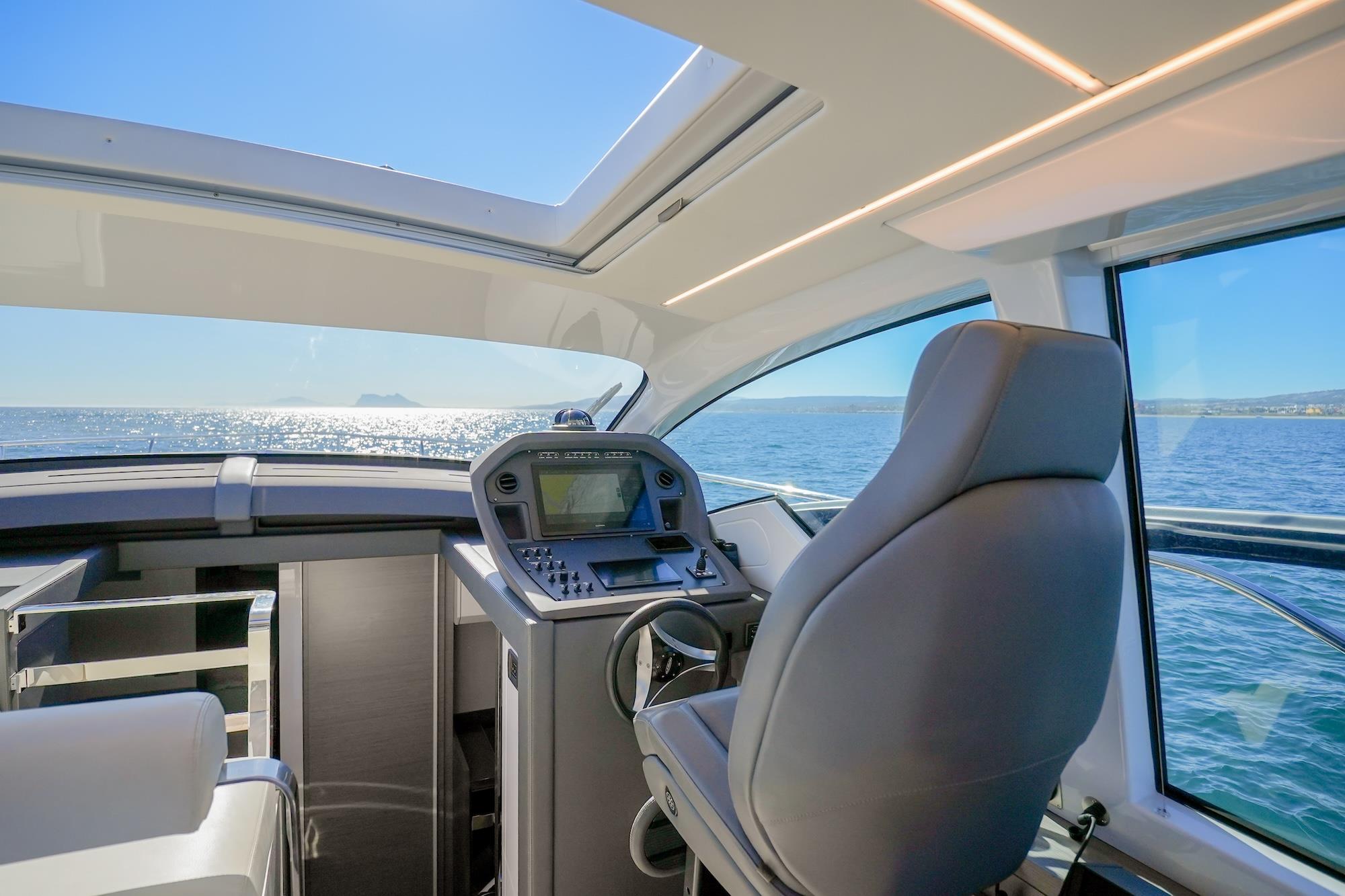 2024 PERSHING 5X 